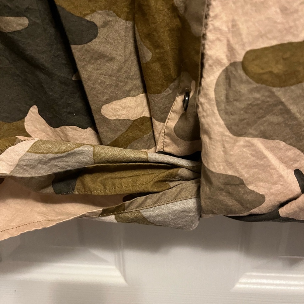 Madewell Short Sleeve Tie Front Boxy Shirt in Cottontail Camo Women Size‎ L - Picture 2 of 7